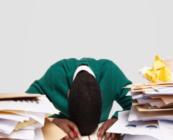 This image represents the challenges of avoiding burnout while striving to succeed in CAT preparation.